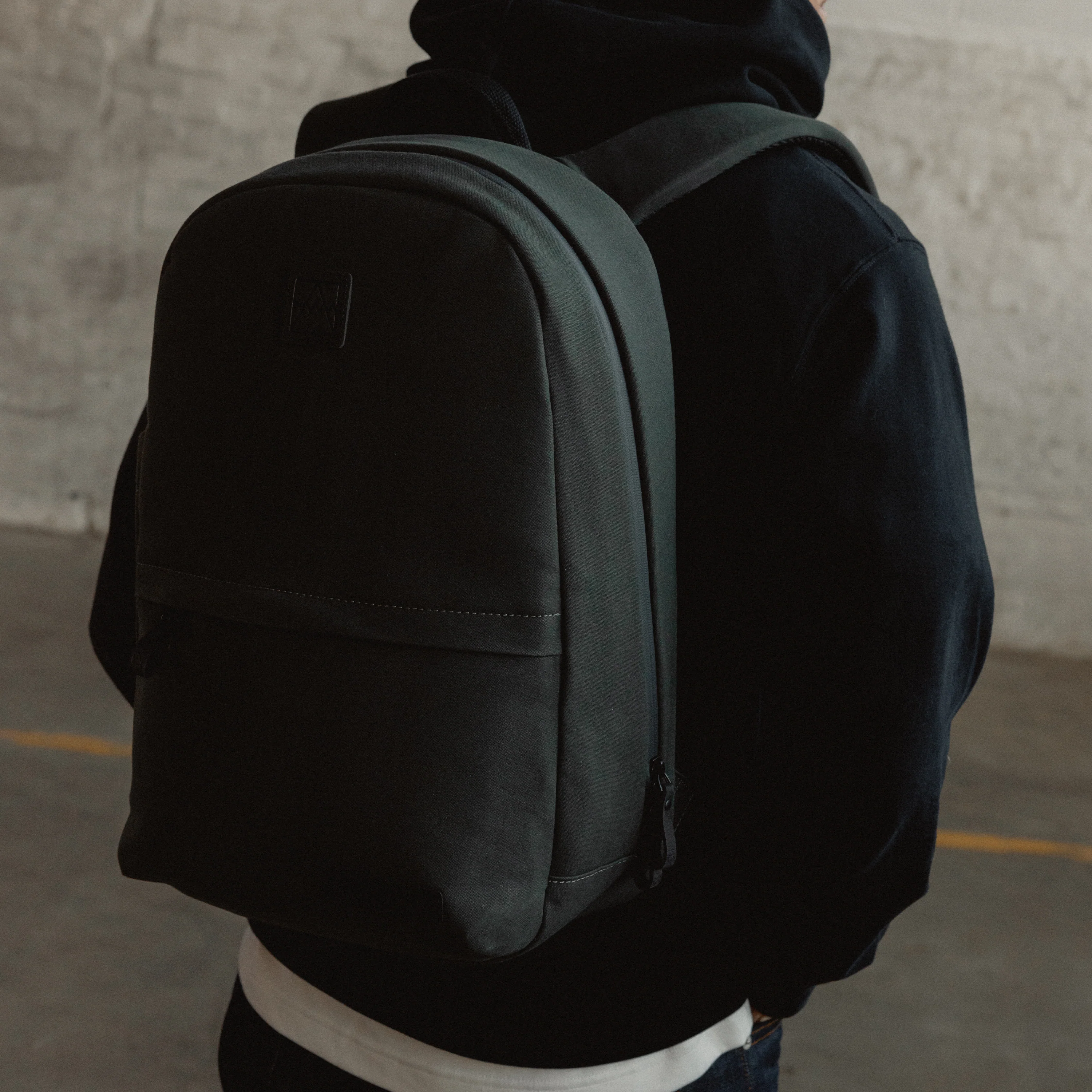Classic Backpack 15L - Image 21