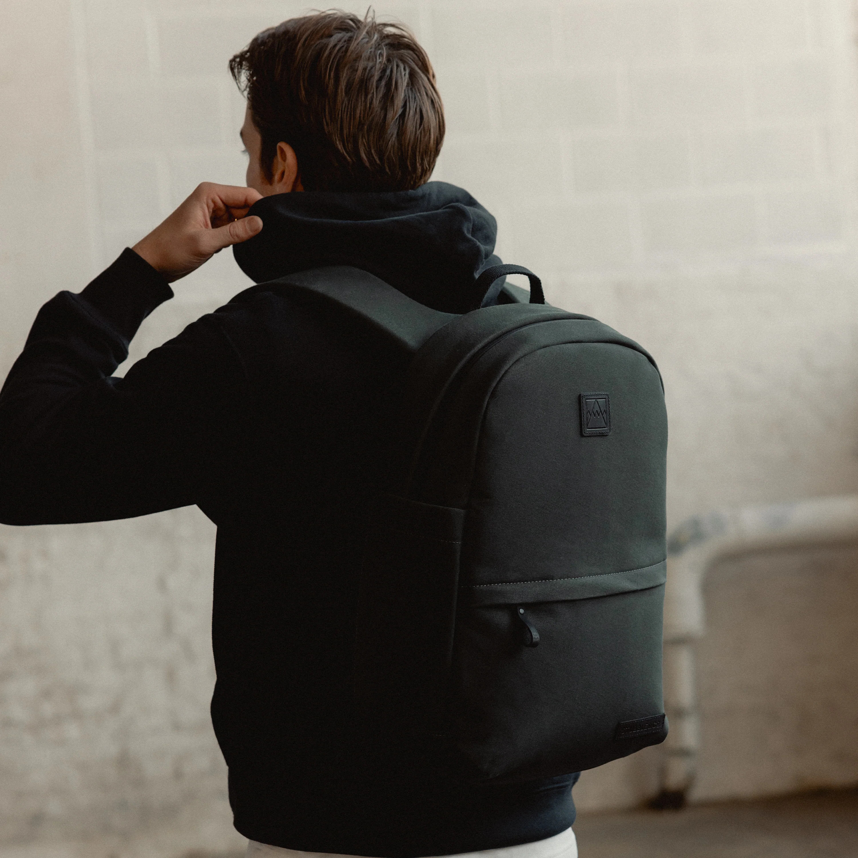 Classic Backpack 15L - Image 23