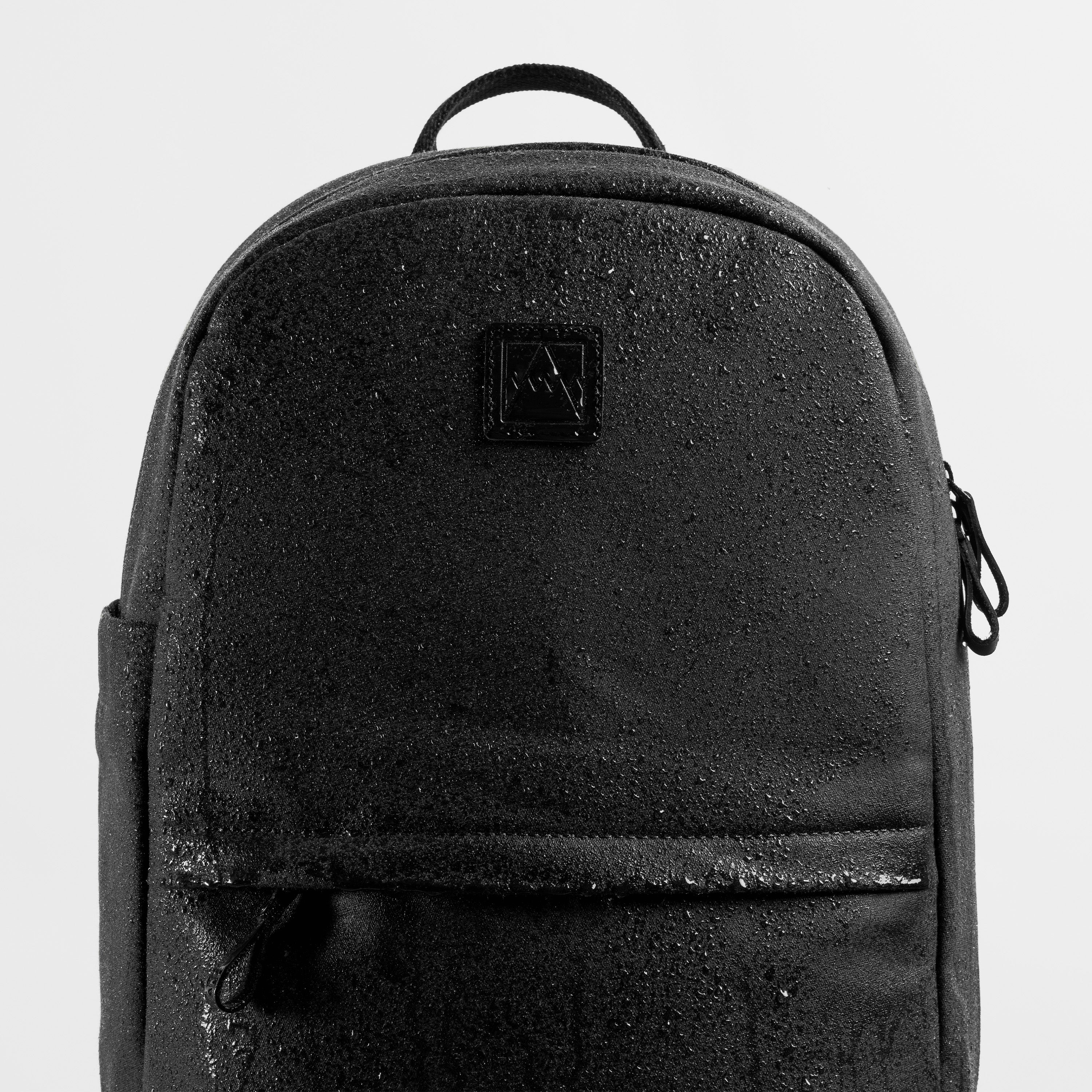 Classic Backpack 15L - Image 4