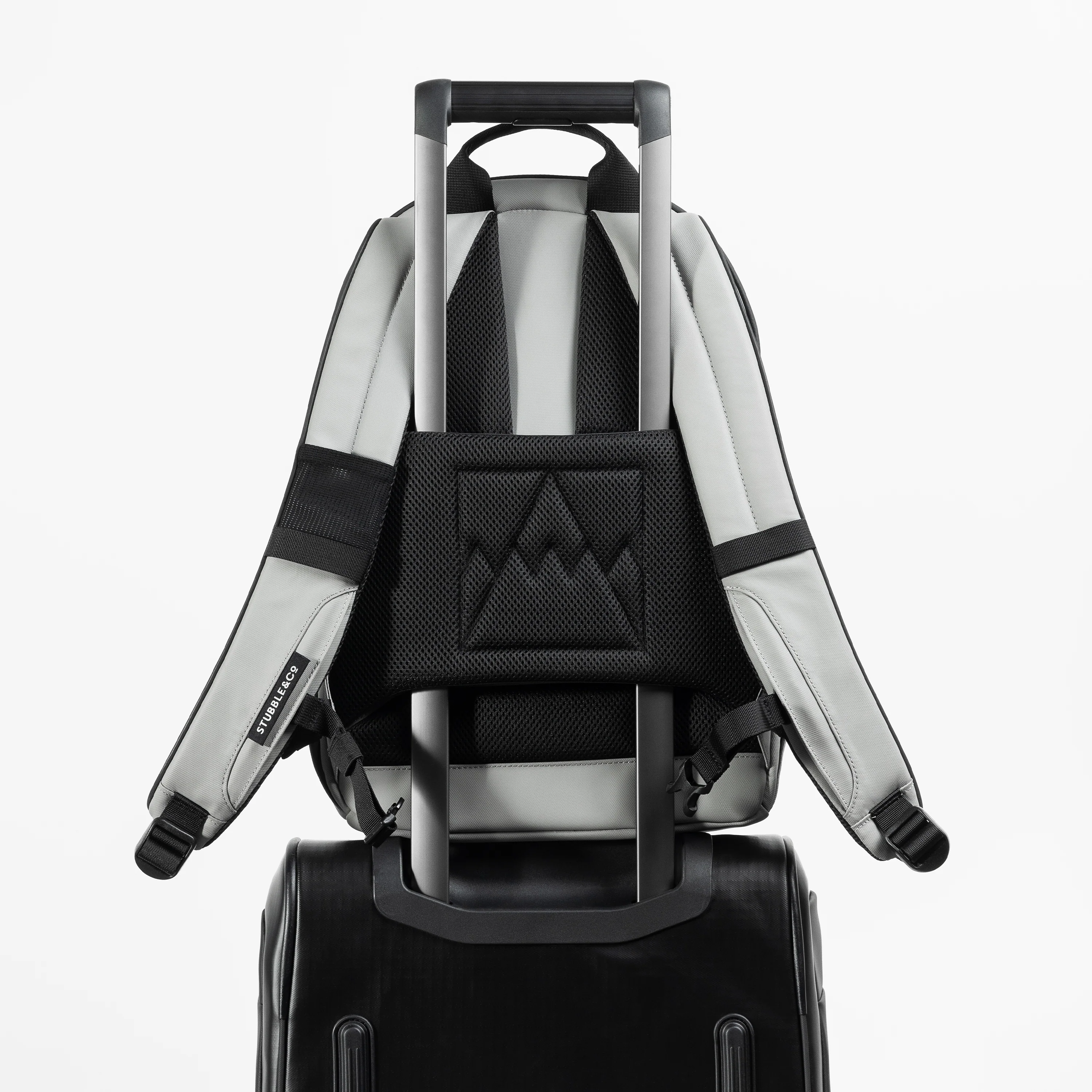 Everyday Backpack 15L - Image 20