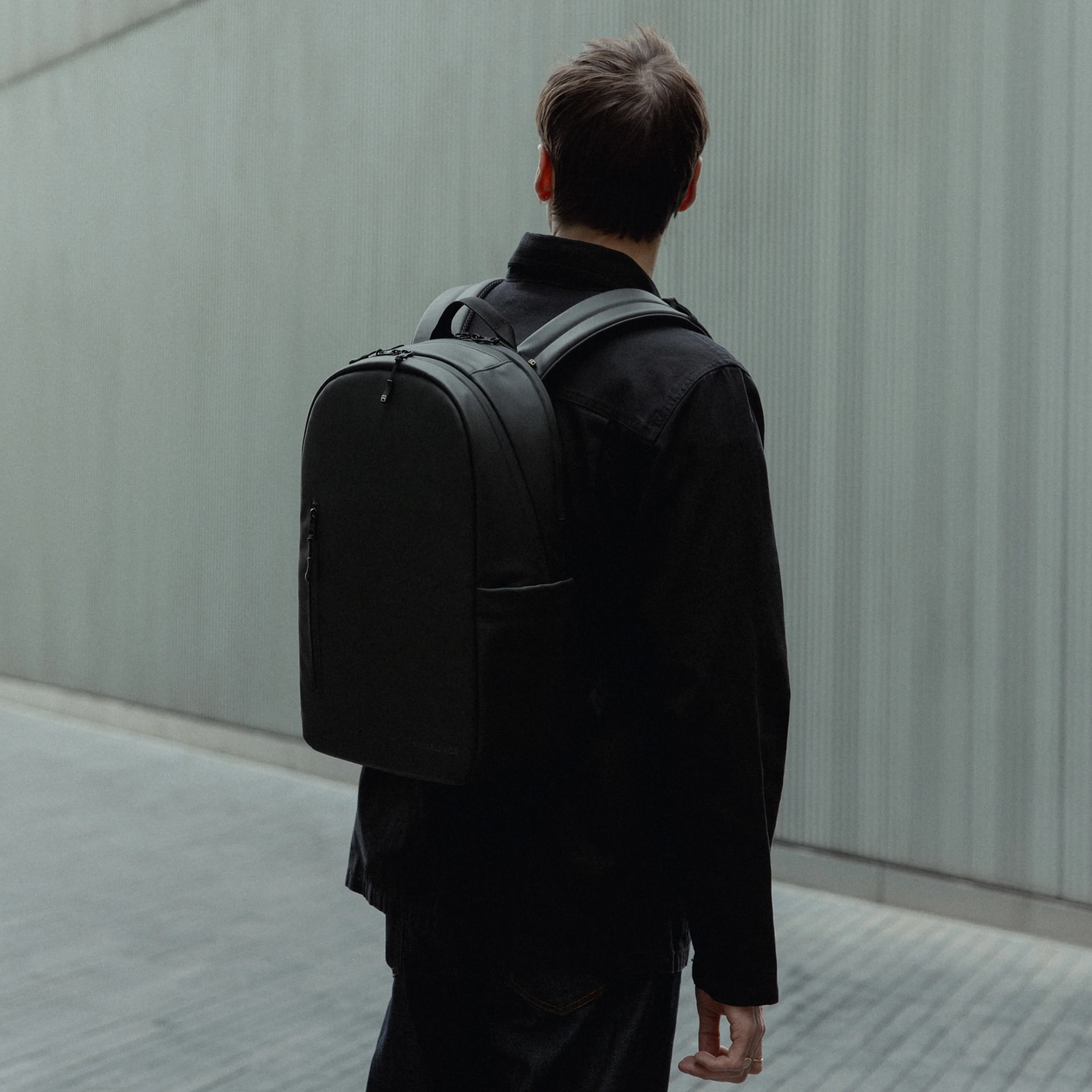 Everyday Backpack 15L - Image 8