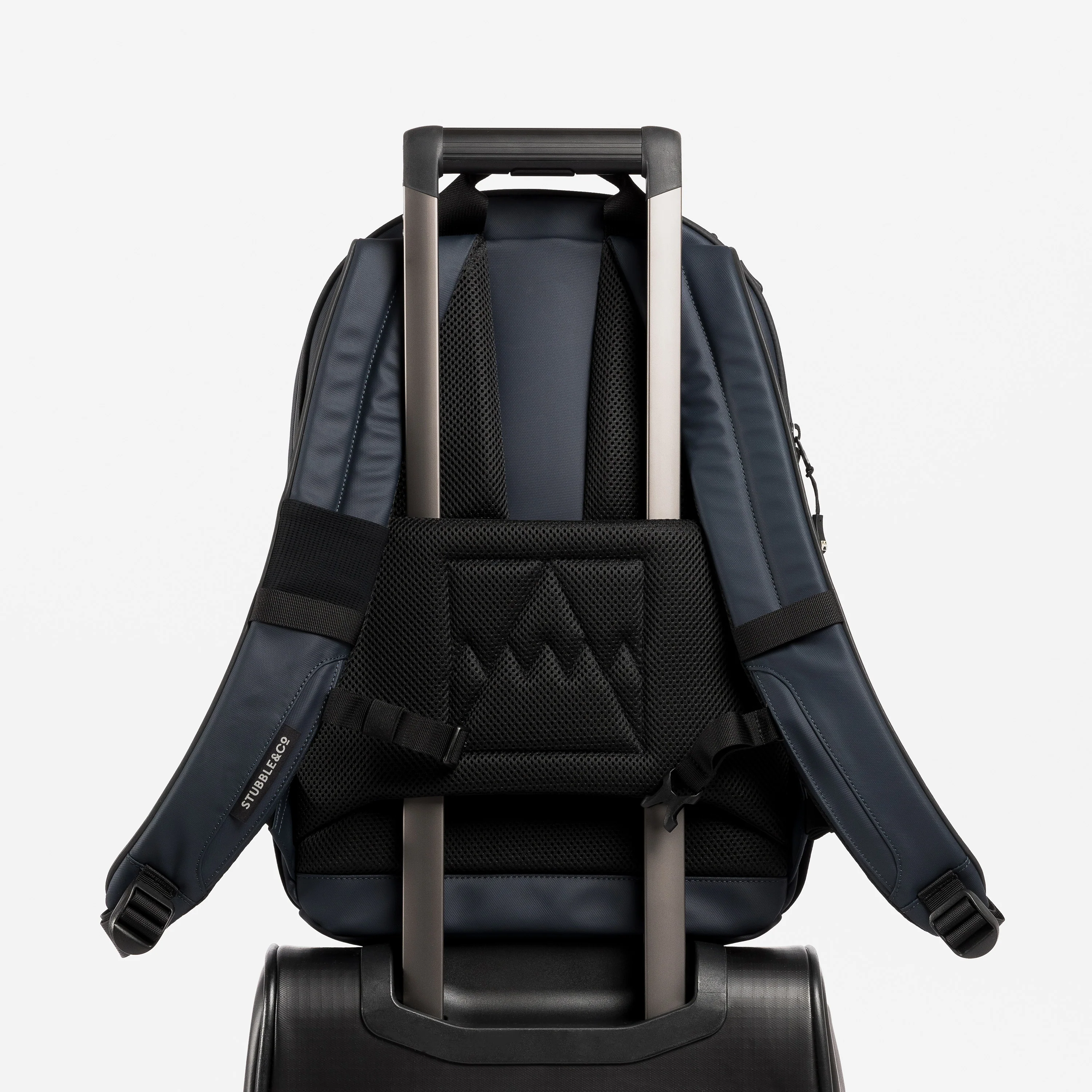 Everyday Backpack 20L - Image 38