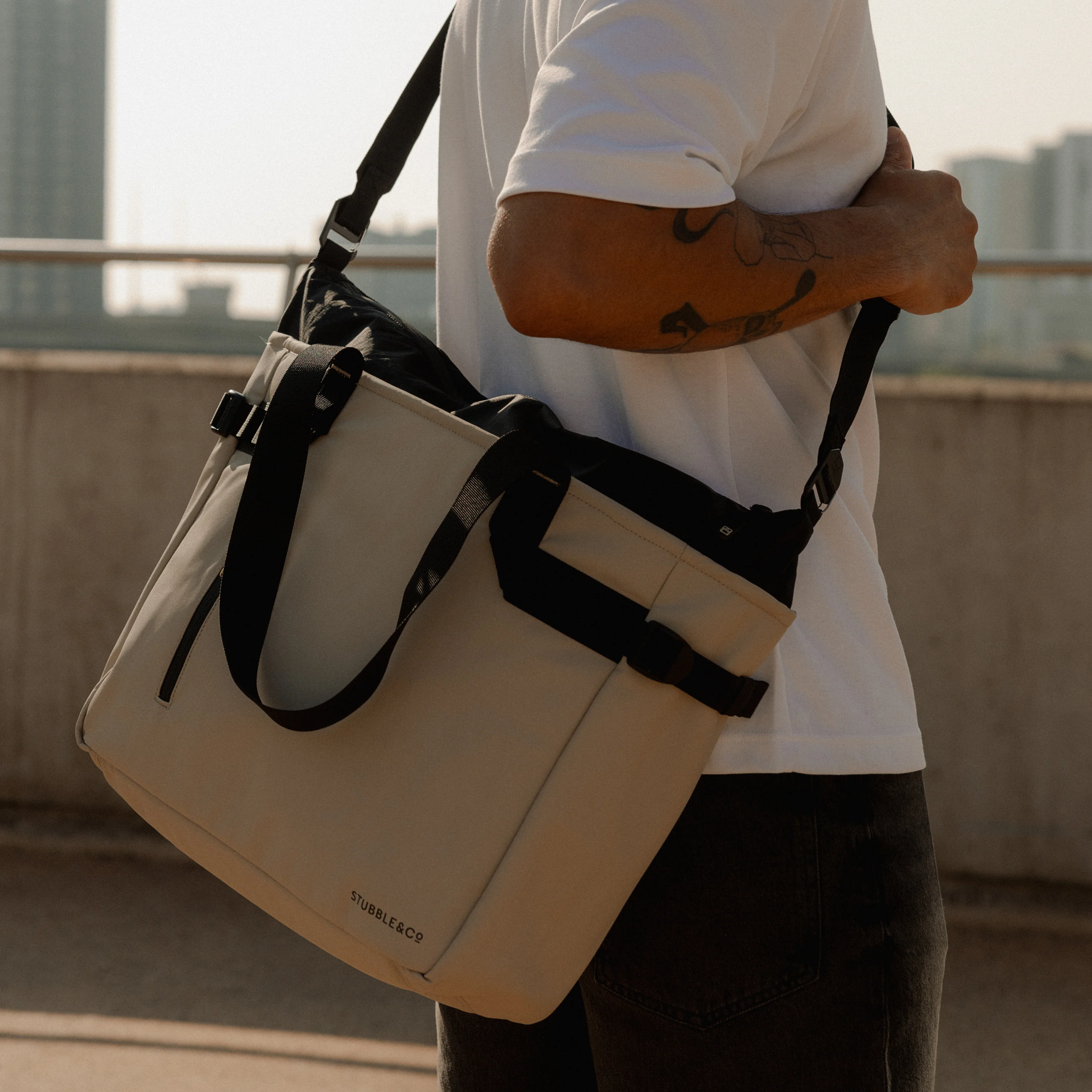 Laptop Tote 20L - Image 30