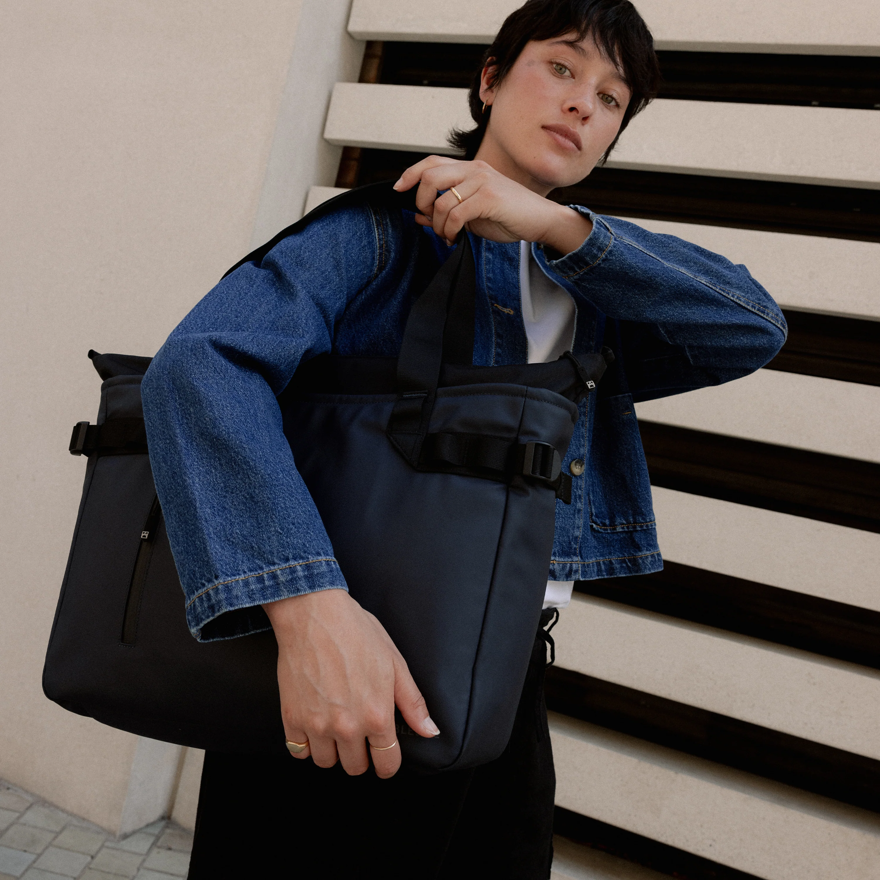 Laptop Tote 20L - Image 42