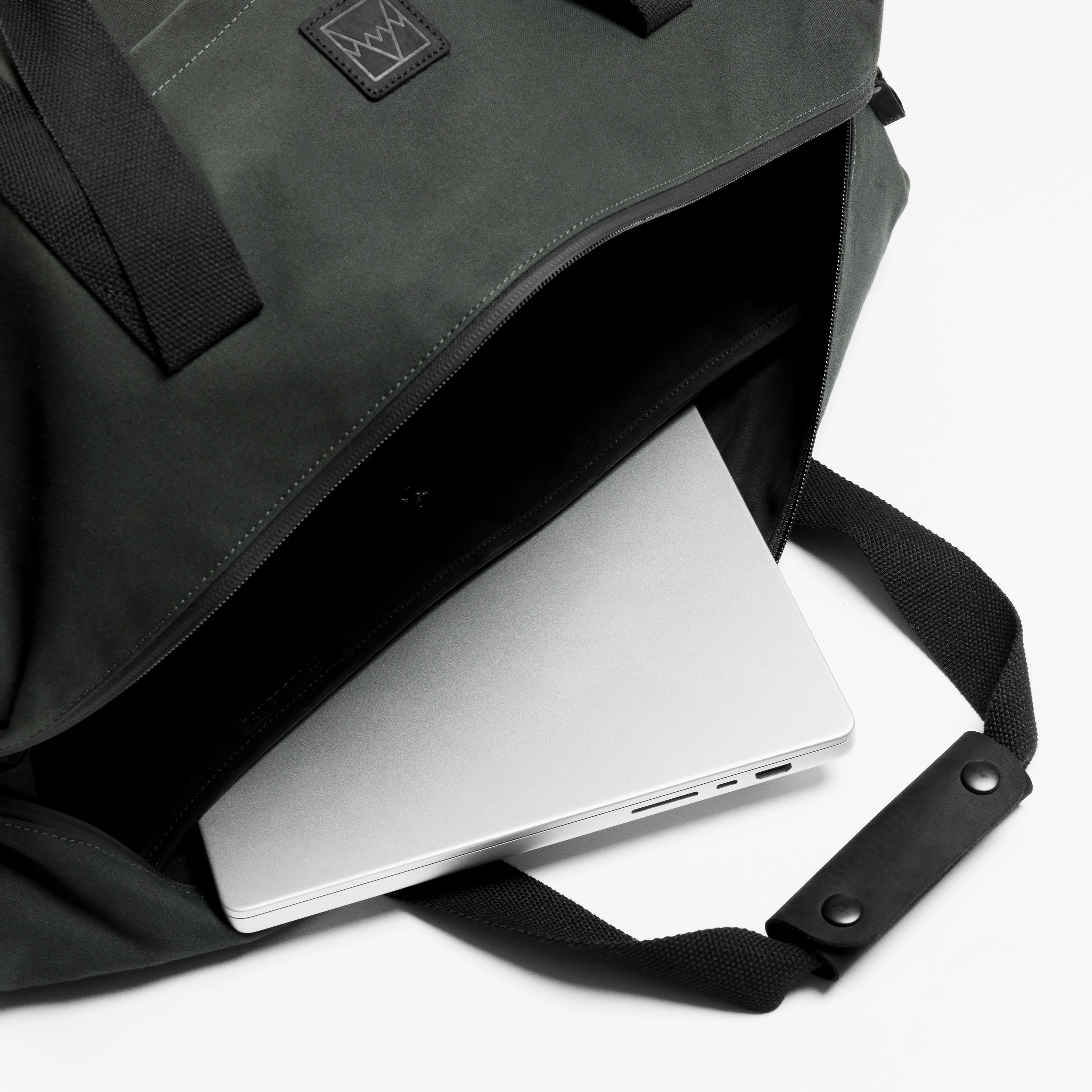 Weekender Duffel 30L - Image 98