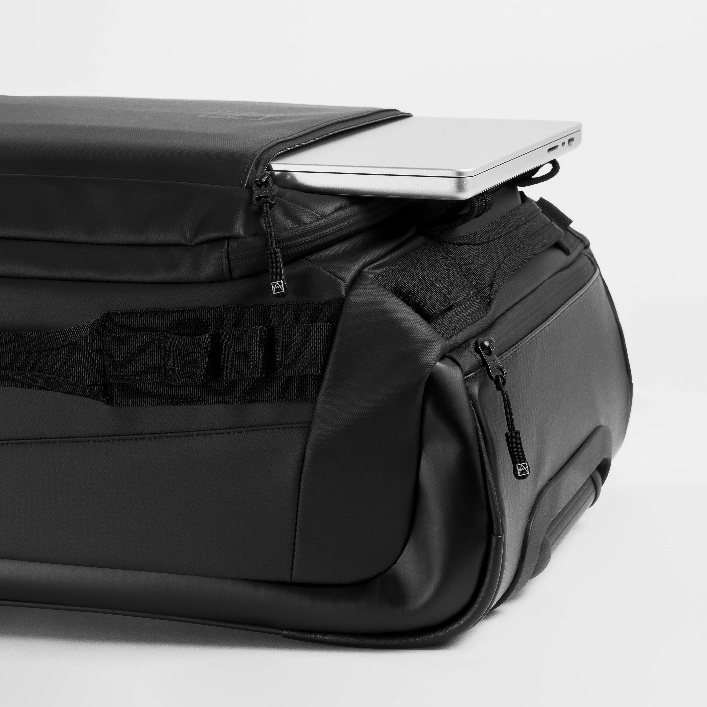 Wheeled Duffel 40L - Image 6